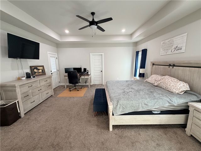 225 Ryder Street, Gentry, AR 72734
