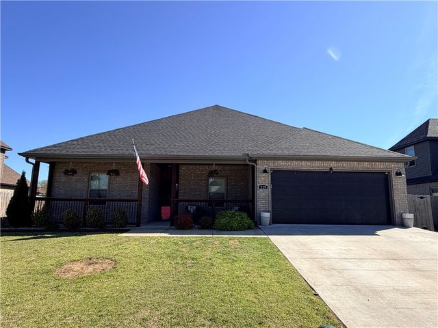 225 Ryder Street, Gentry, AR 72734