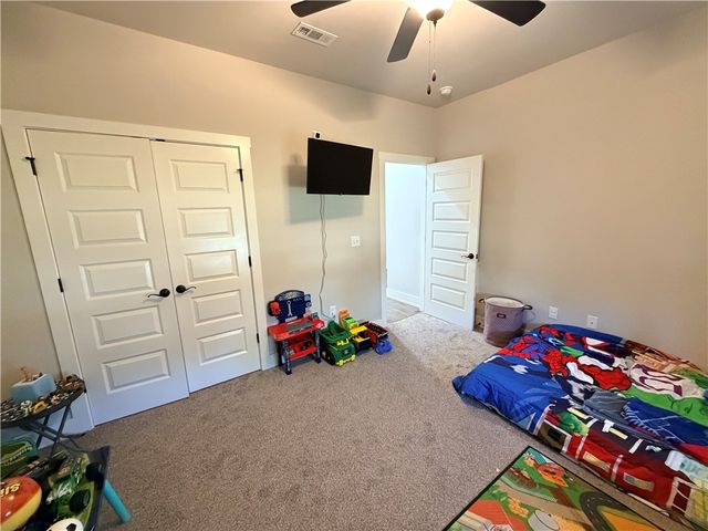 225 Ryder Street, Gentry, AR 72734