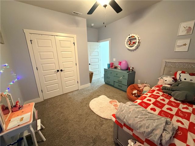 225 Ryder Street, Gentry, AR 72734