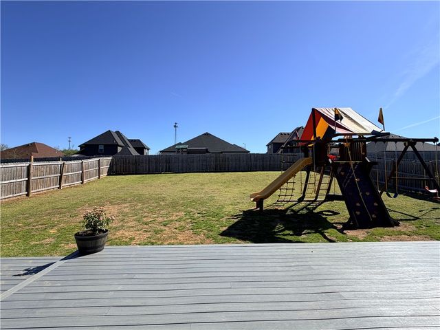 225 Ryder Street, Gentry, AR 72734