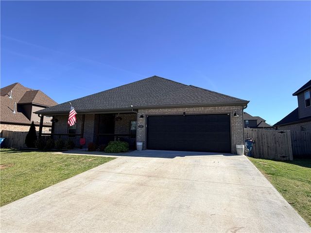 225 Ryder Street, Gentry, AR 72734