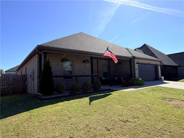 225 Ryder Street, Gentry, AR 72734