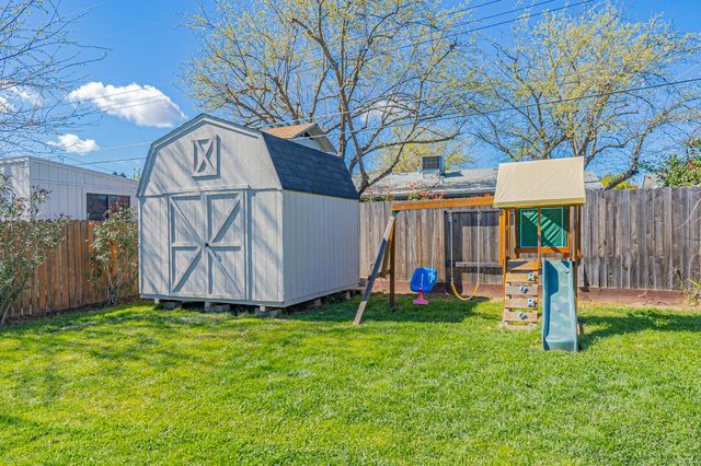 8039 Glen Valley Cir, Citrus Heights, CA 95610