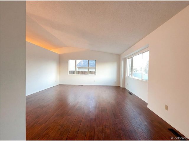 824 Elliott St, Longmont, CO 80504