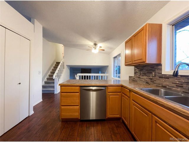 824 Elliott St, Longmont, CO 80504