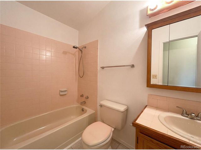 824 Elliott St, Longmont, CO 80504