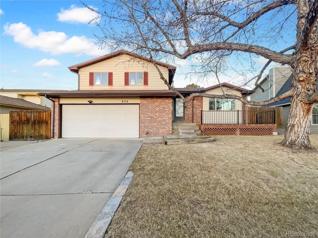 824 Elliott St, Longmont, CO 80504