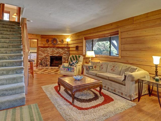 214 S Fairway Drive, Lake Arrowhead, CA 92352