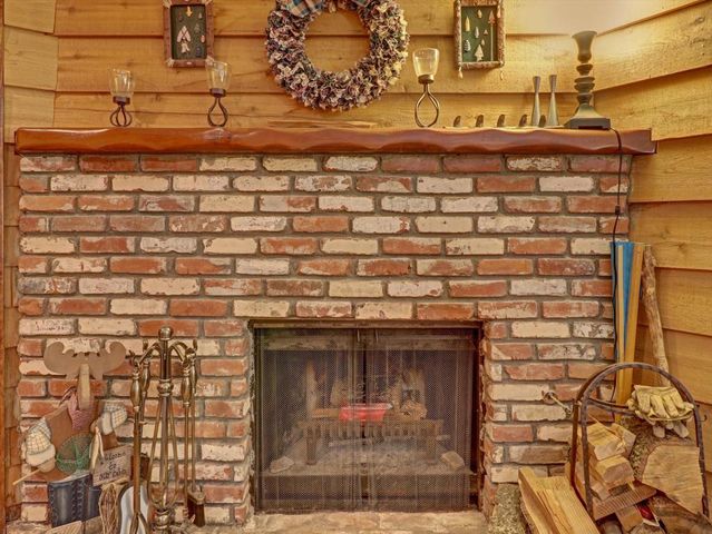 214 S Fairway Drive, Lake Arrowhead, CA 92352