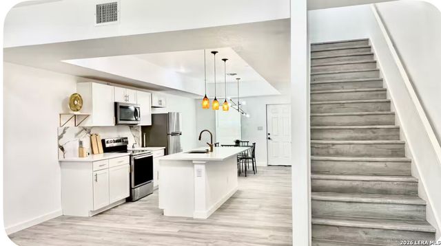 1414 Hicks 101 And 102, San Antonio, TX 78210
