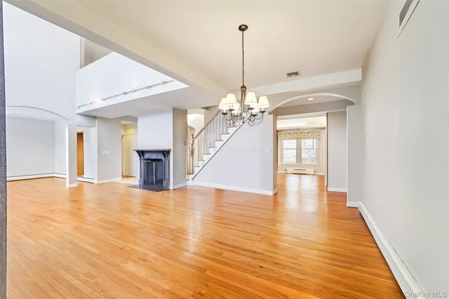 49 Helms Hill Road, Washingtonville, NY 10992