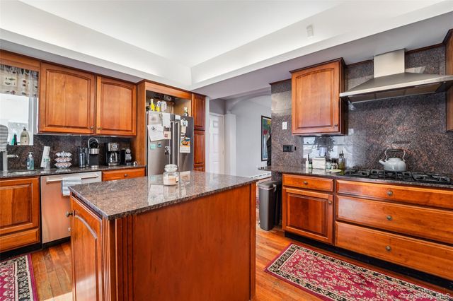 49 Helms Hill Road, Washingtonville, NY 10992