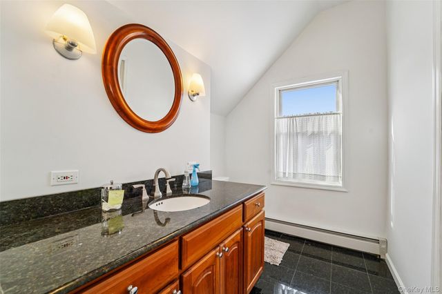 49 Helms Hill Road, Washingtonville, NY 10992