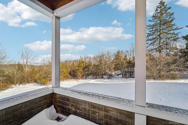 49 Helms Hill Road, Washingtonville, NY 10992