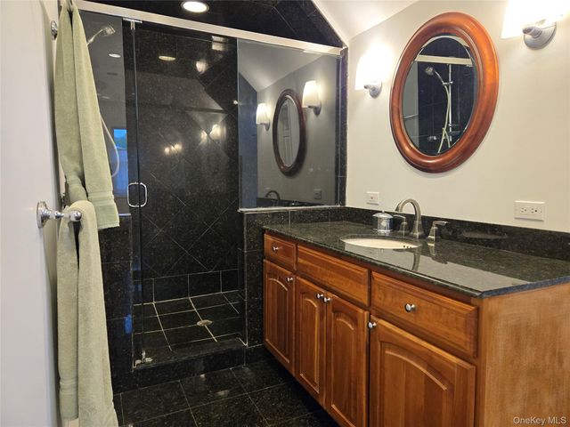 49 Helms Hill Road, Washingtonville, NY 10992