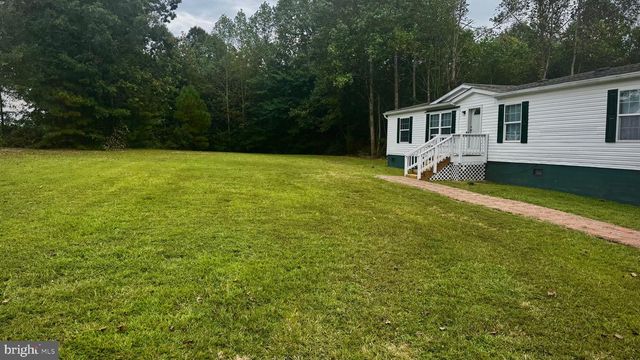 20479 KINGS, Montross, VA 22520