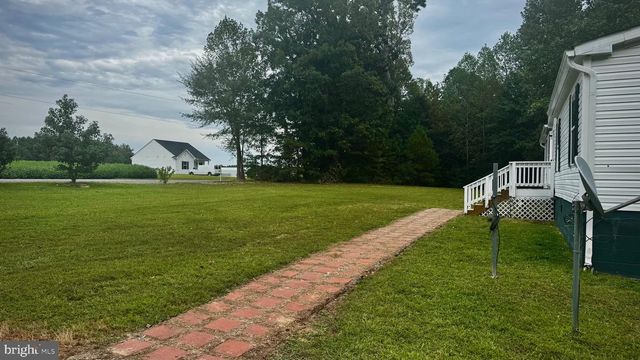 20479 KINGS, Montross, VA 22520