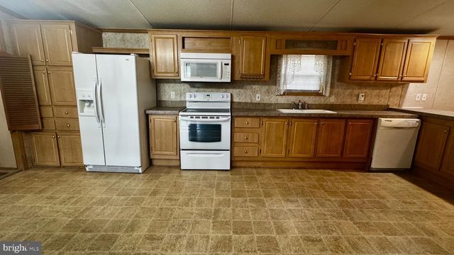 20479 KINGS, Montross, VA 22520