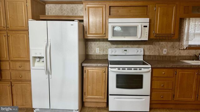 20479 KINGS, Montross, VA 22520