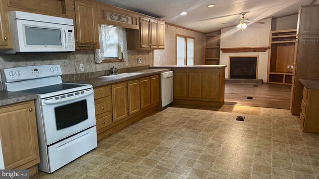 20479 KINGS, Montross, VA 22520