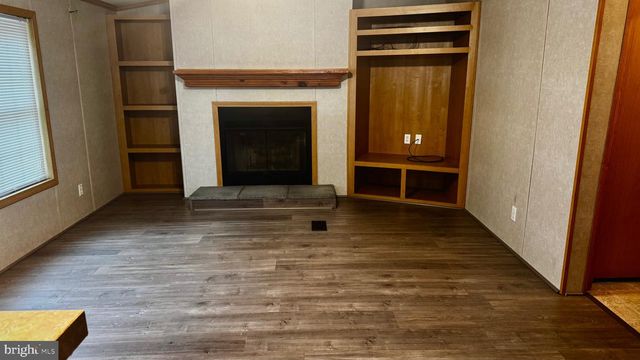 20479 KINGS, Montross, VA 22520
