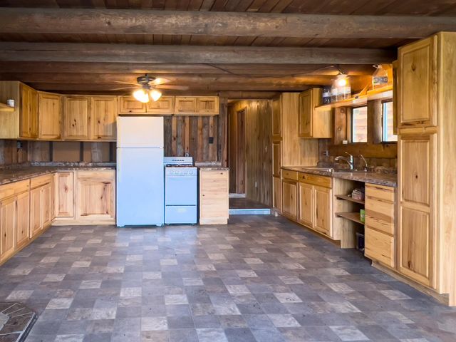 3934 Garvey Cir, Colville, WA 99114