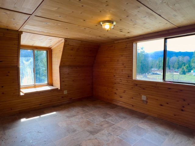 3934 Garvey Cir, Colville, WA 99114