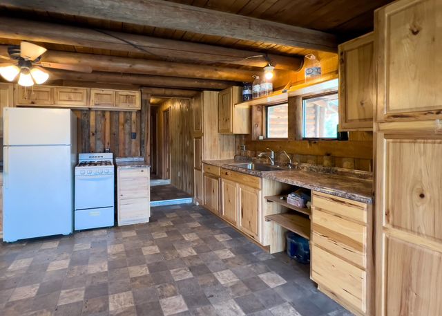 3934 Garvey Cir, Colville, WA 99114