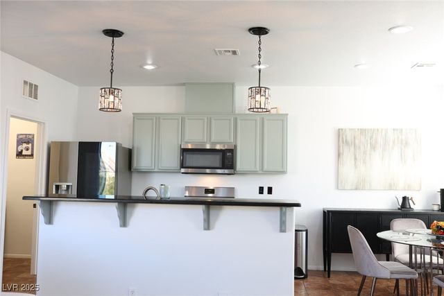 9284 Night Mesa Street, Las Vegas, NV 89178