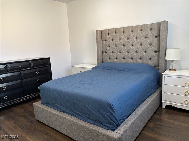 9284 Night Mesa Street, Las Vegas, NV 89178