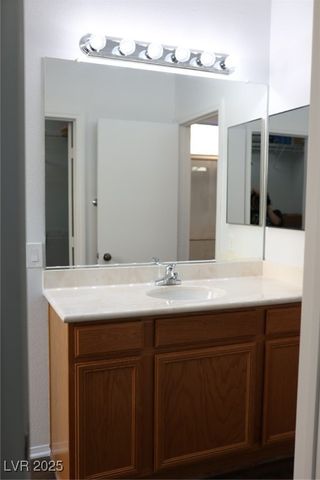 9284 Night Mesa Street, Las Vegas, NV 89178