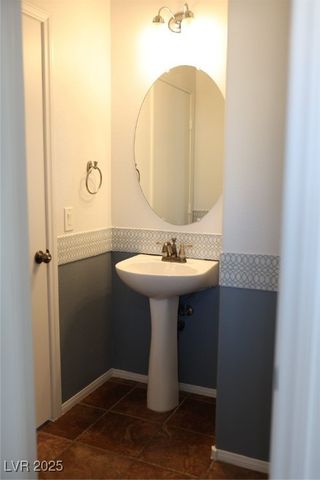 9284 Night Mesa Street, Las Vegas, NV 89178