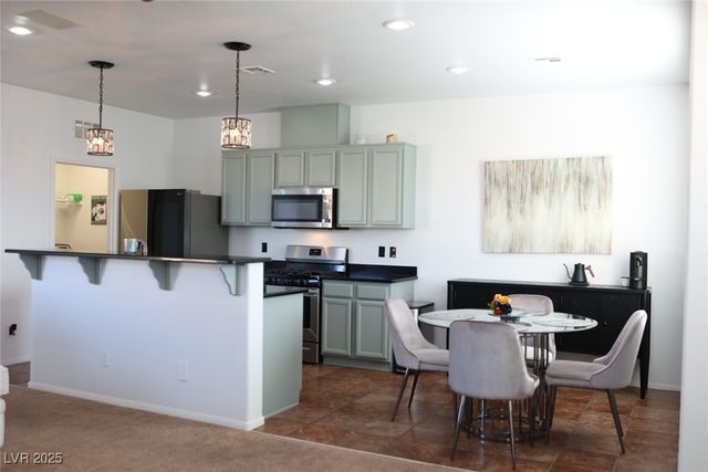 9284 Night Mesa Street, Las Vegas, NV 89178