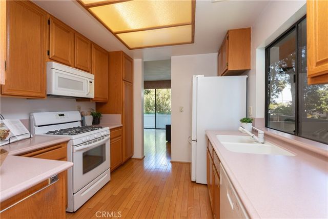 2595 Plaza Del Amo 424, Torrance, CA 90503