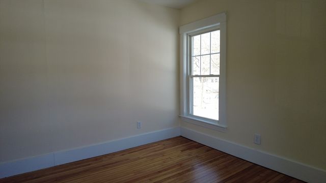 12 E. Main St 5, Southborough, MA 01772