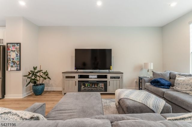 114 Bergen St, Hackettstown Town, NJ 07840