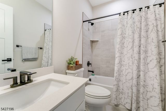 114 Bergen St, Hackettstown Town, NJ 07840
