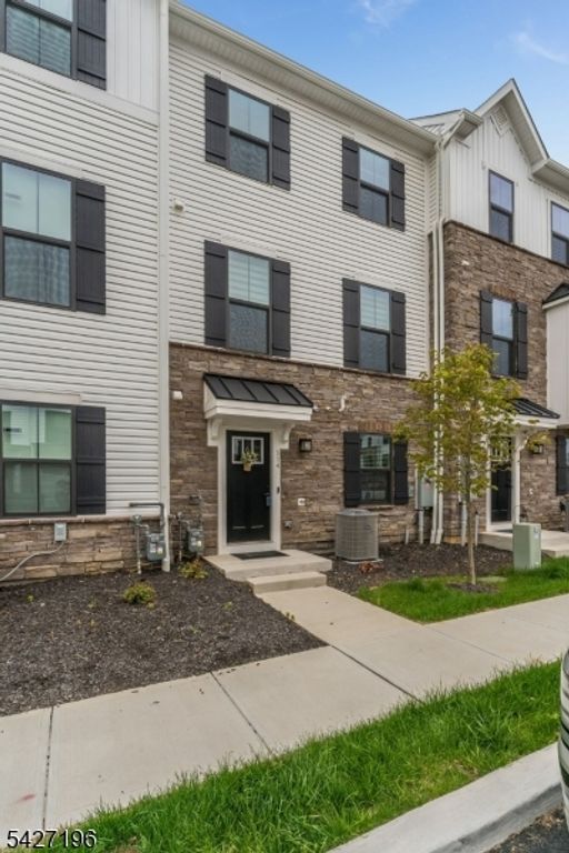 114 Bergen St, Hackettstown Town, NJ 07840