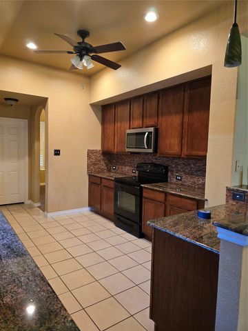 12113 Shadybrook Drive, Fort Worth, TX 76244