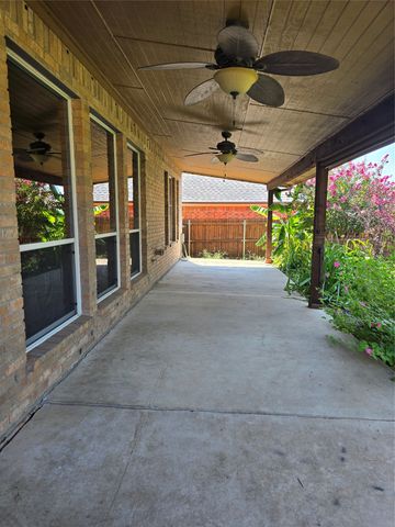 12113 Shadybrook Drive, Fort Worth, TX 76244