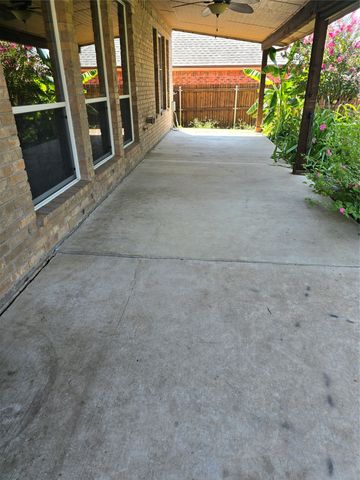 12113 Shadybrook Drive, Fort Worth, TX 76244