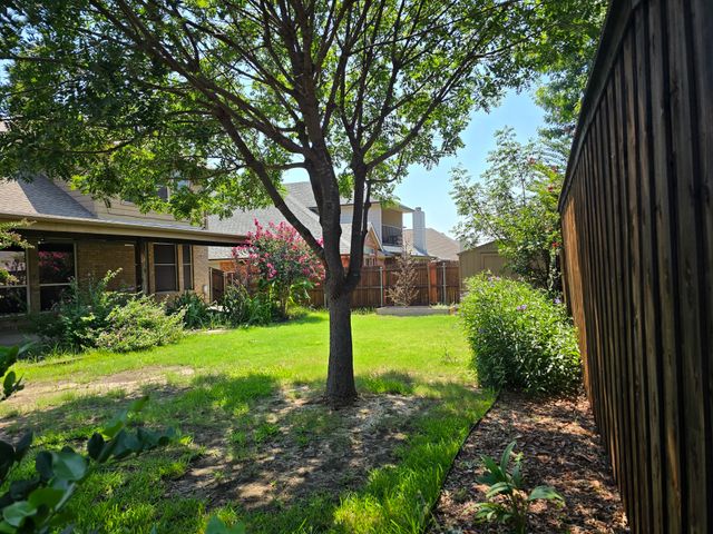 12113 Shadybrook Drive, Fort Worth, TX 76244