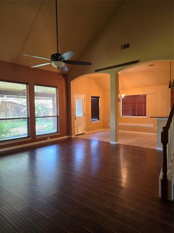 12113 Shadybrook Drive, Fort Worth, TX 76244