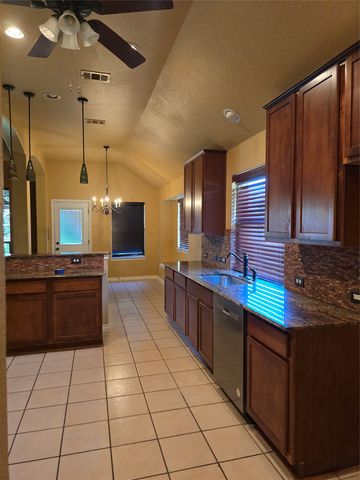 12113 Shadybrook Drive, Fort Worth, TX 76244