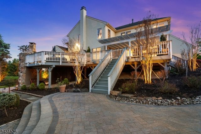 9 Christie Way, Branchburg Twp., NJ 08853