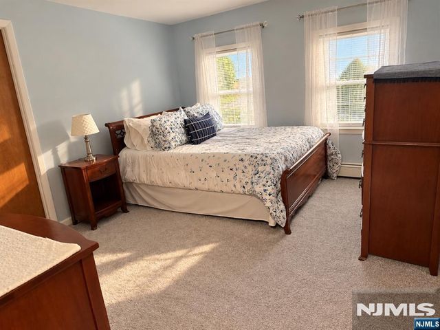 309 Erie Avenue, Midland Park, NJ 07432