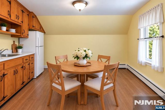 309 Erie Avenue, Midland Park, NJ 07432
