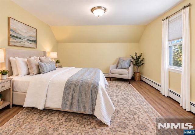 309 Erie Avenue, Midland Park, NJ 07432