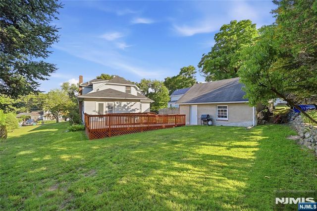 309 Erie Avenue, Midland Park, NJ 07432